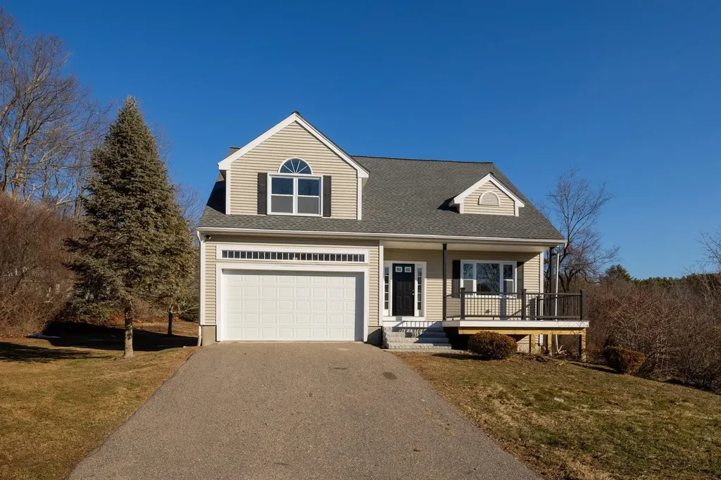 26 Moffat Street Portsmouth NH 03801