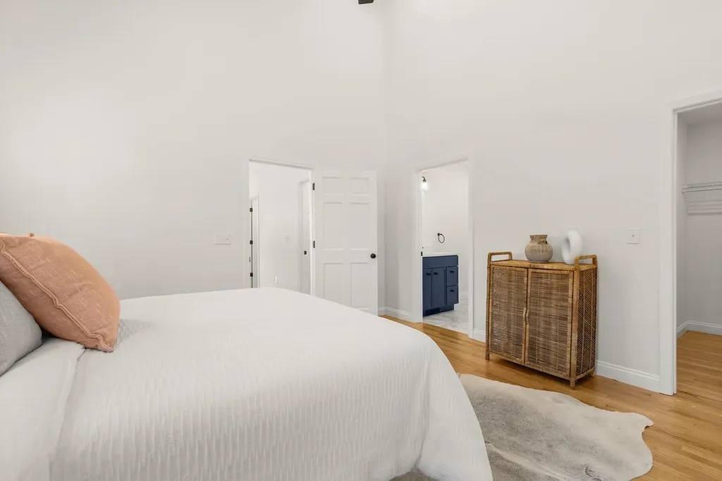 26 Moffat Street Portsmouth NH 03801