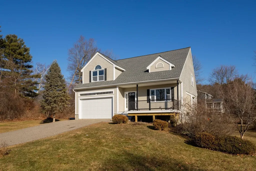 26 Moffat Street Portsmouth NH 03801