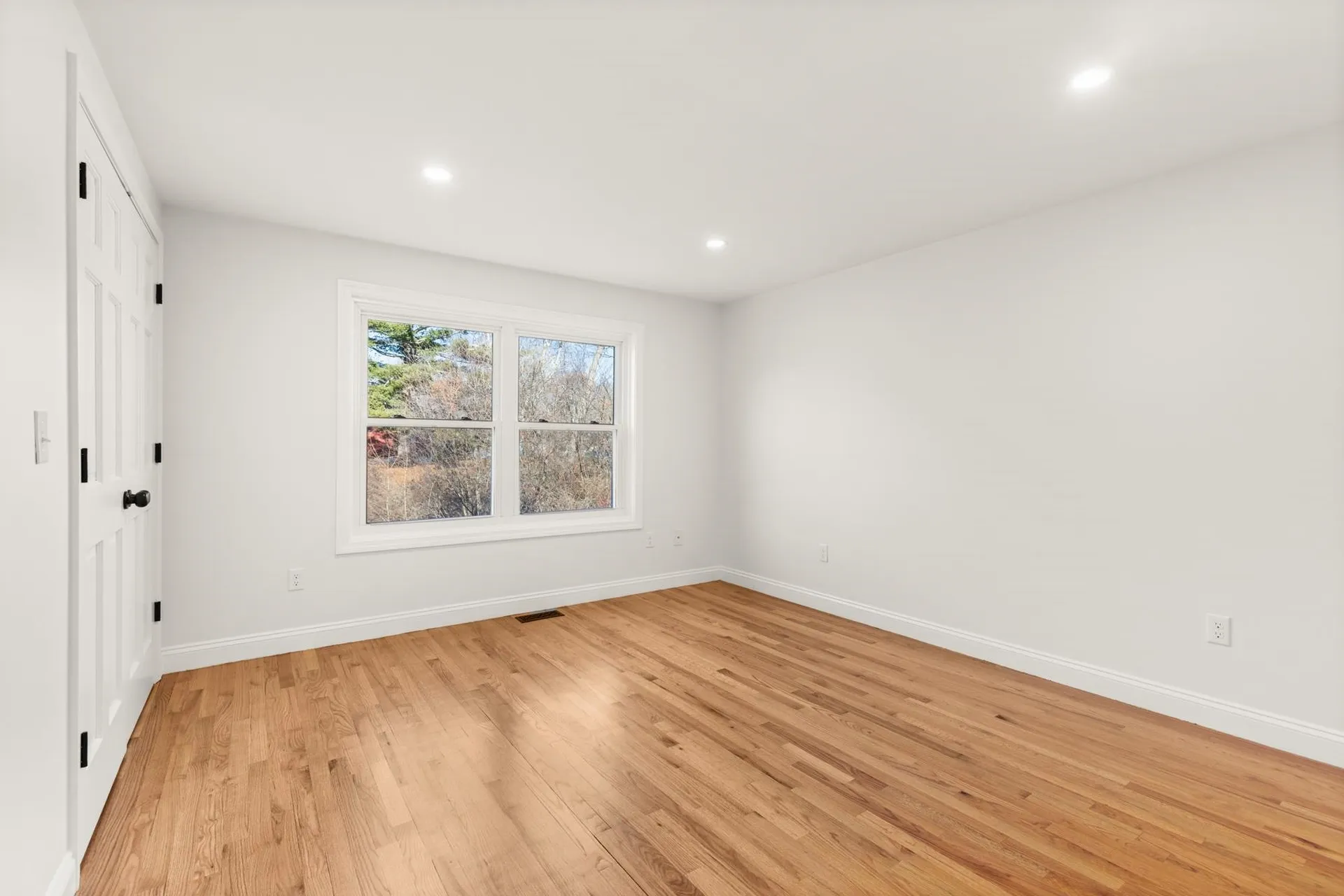 26 Moffat Street Portsmouth NH 03801