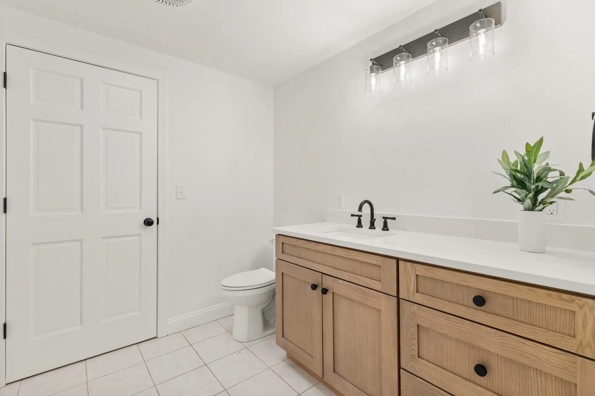 26 Moffat Street Portsmouth NH 03801