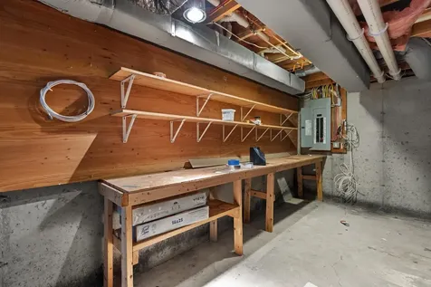 26 Moffat Street Portsmouth NH 03801