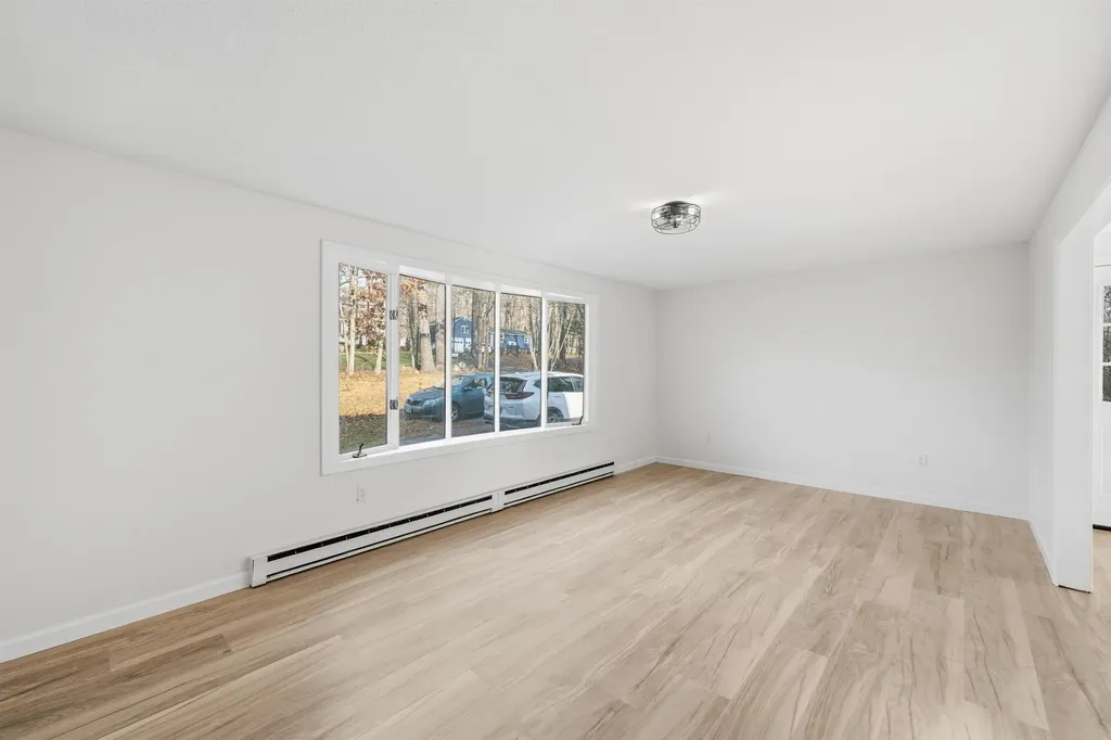 25L English Range Road Derry NH 03038