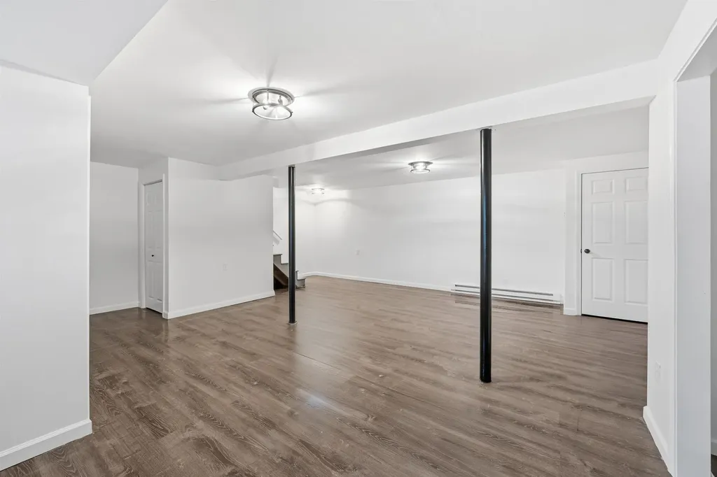 25L English Range Road Derry NH 03038