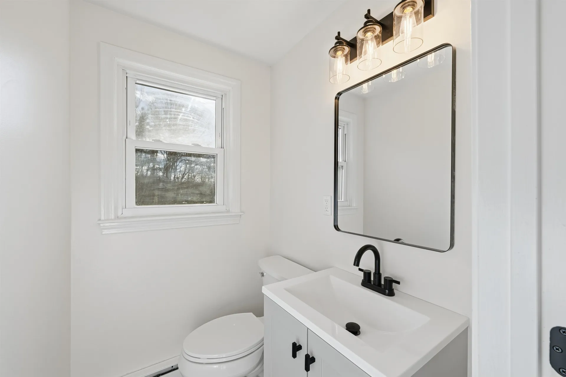 25L English Range Road Derry NH 03038