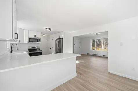 25L English Range Road Derry NH 03038