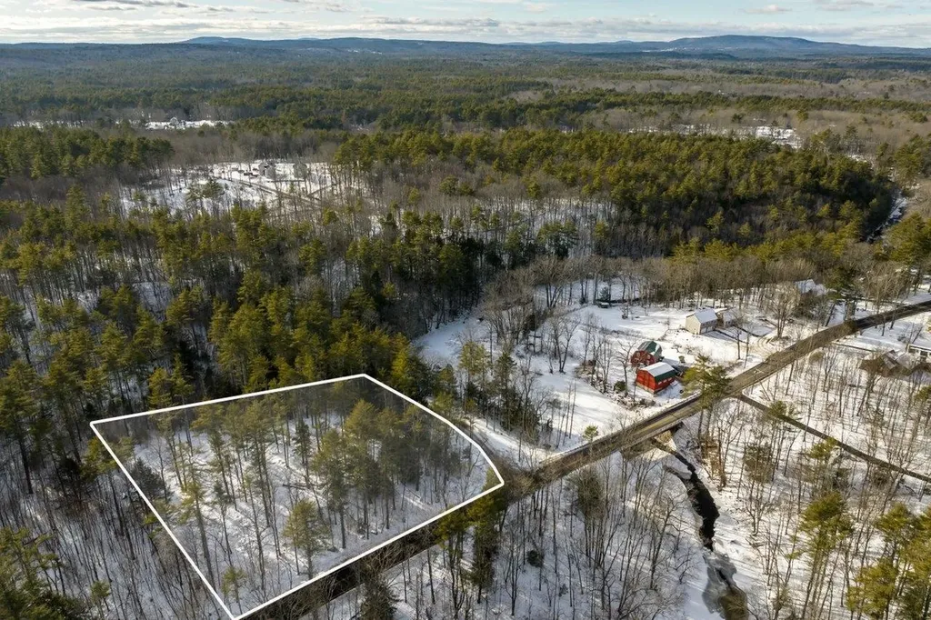 M 219 L 43-1 Greenhill Road Barrington NH 03825