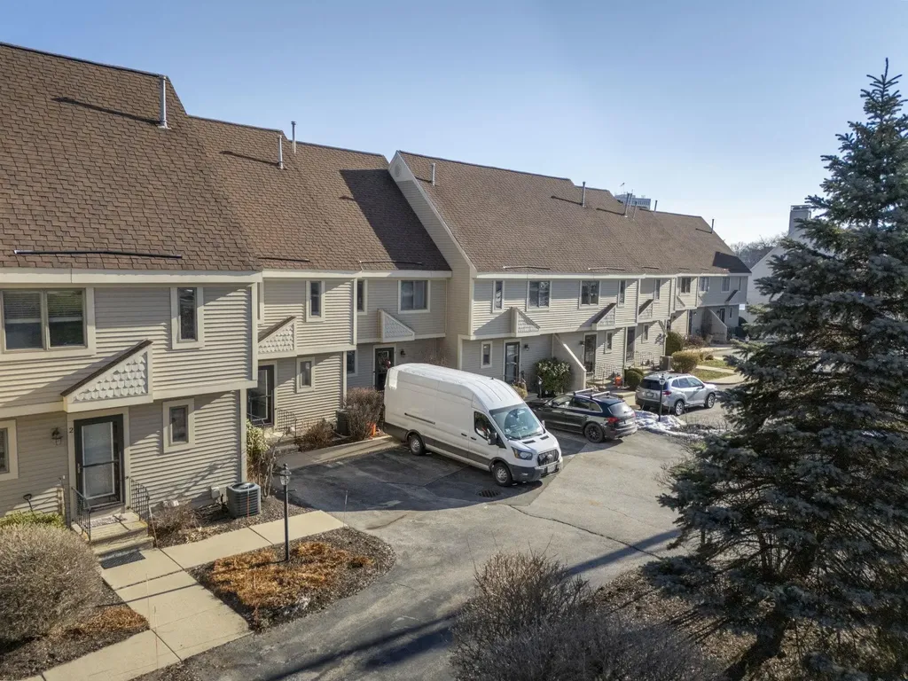 51 River Front Drive Manchester NH 03102