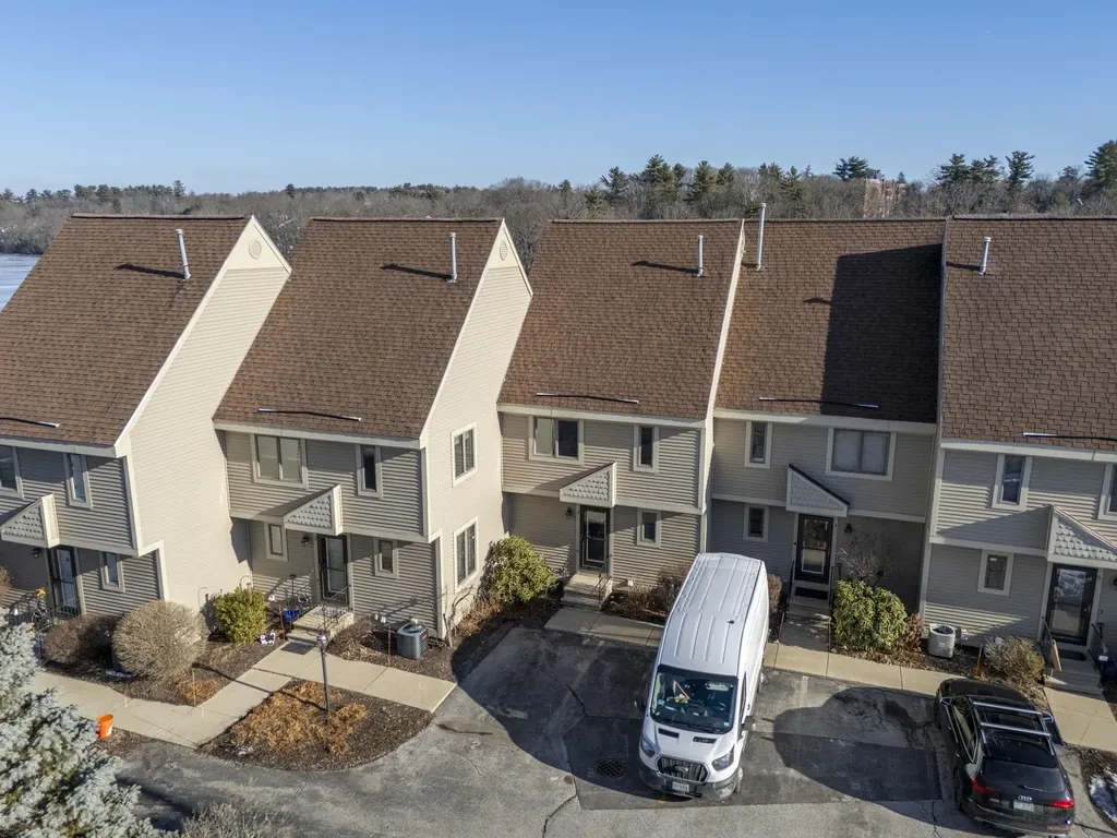 51 River Front Drive Manchester NH 03102