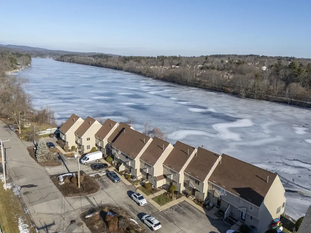 51 River Front Drive Manchester NH 03102