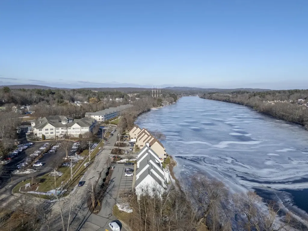 51 River Front Drive Manchester NH 03102