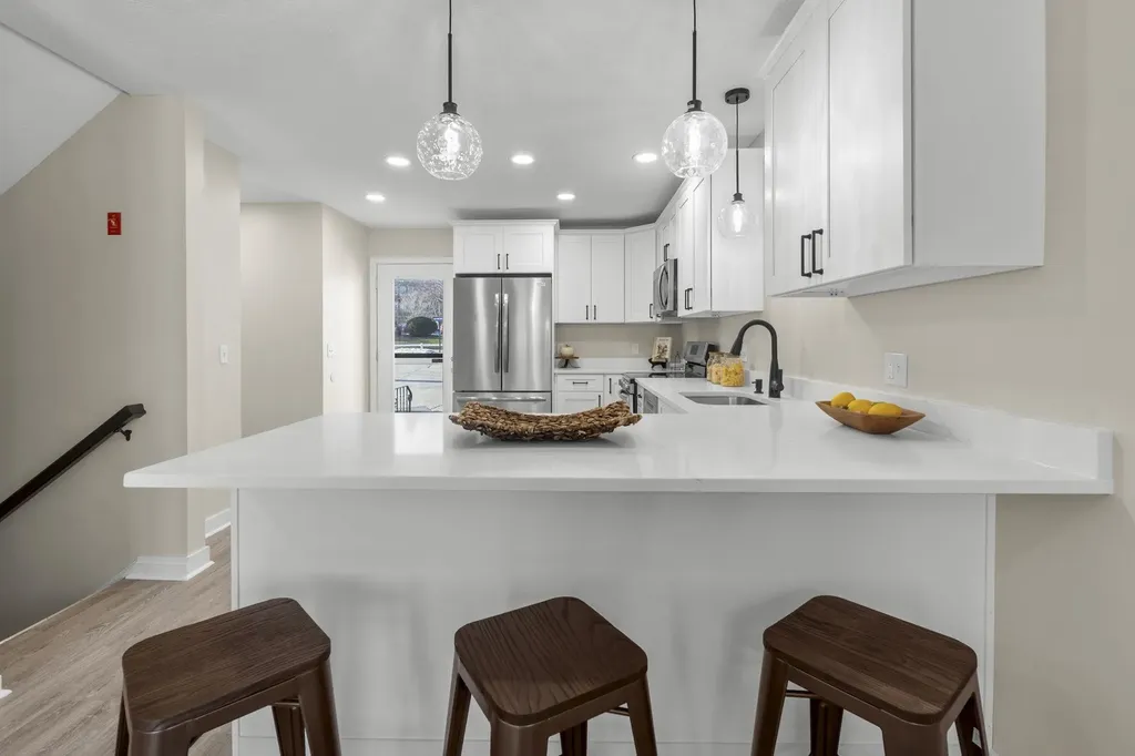 51 River Front Drive Manchester NH 03102