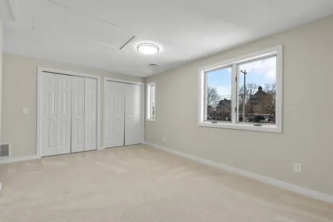 51 River Front Drive Manchester NH 03102