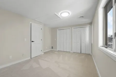 51 River Front Drive Manchester NH 03102