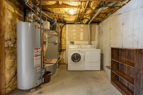 51 River Front Drive Manchester NH 03102