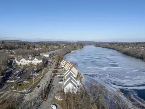 51 River Front Drive Manchester NH 03102