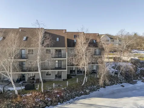 51 River Front Drive Manchester NH 03102