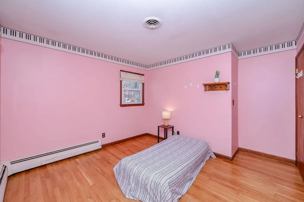 107 Page Road Bow NH 03304