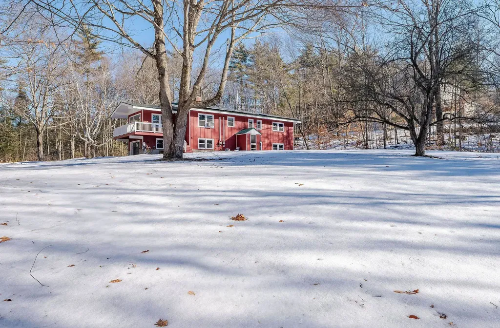 107 Page Road Bow NH 03304