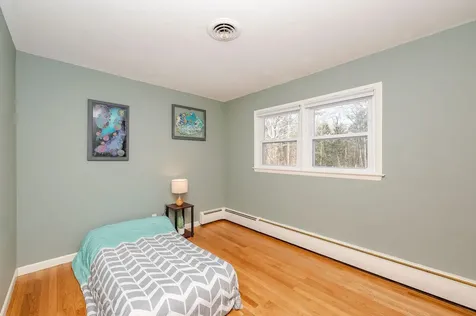 107 Page Road Bow NH 03304