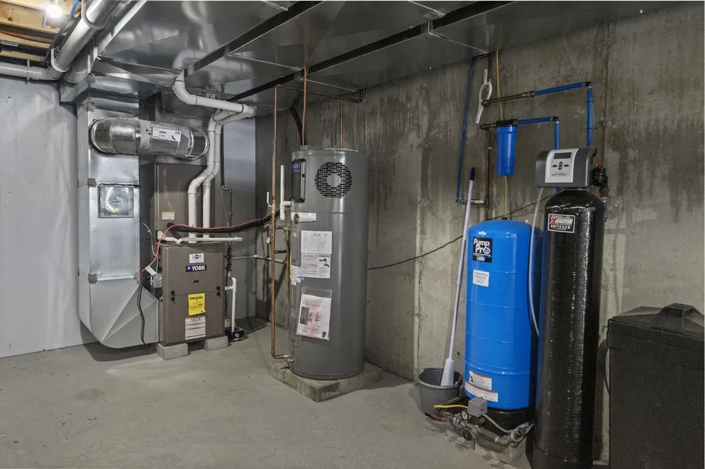 107 Ann Marie Lane Colchester VT 05446