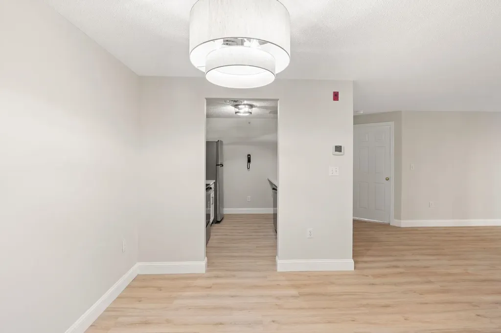 3 Mayfair Lane Nashua NH 03063