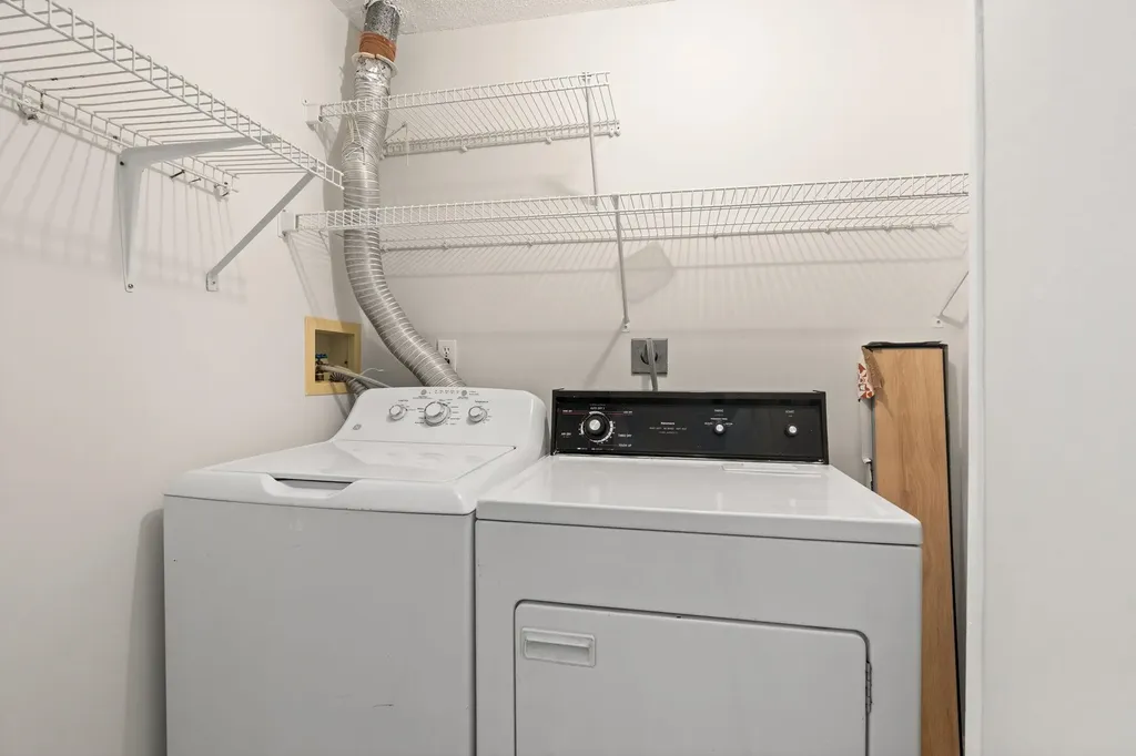 3 Mayfair Lane Nashua NH 03063