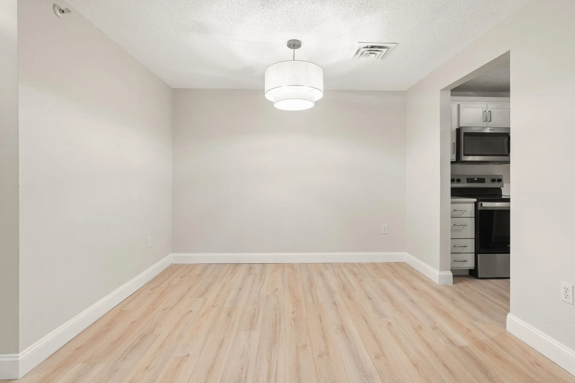 3 Mayfair Lane Nashua NH 03063