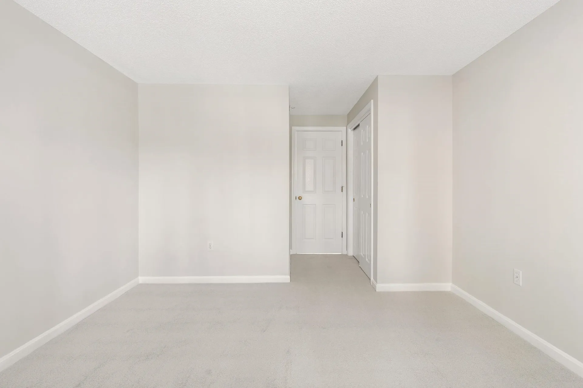 3 Mayfair Lane Nashua NH 03063