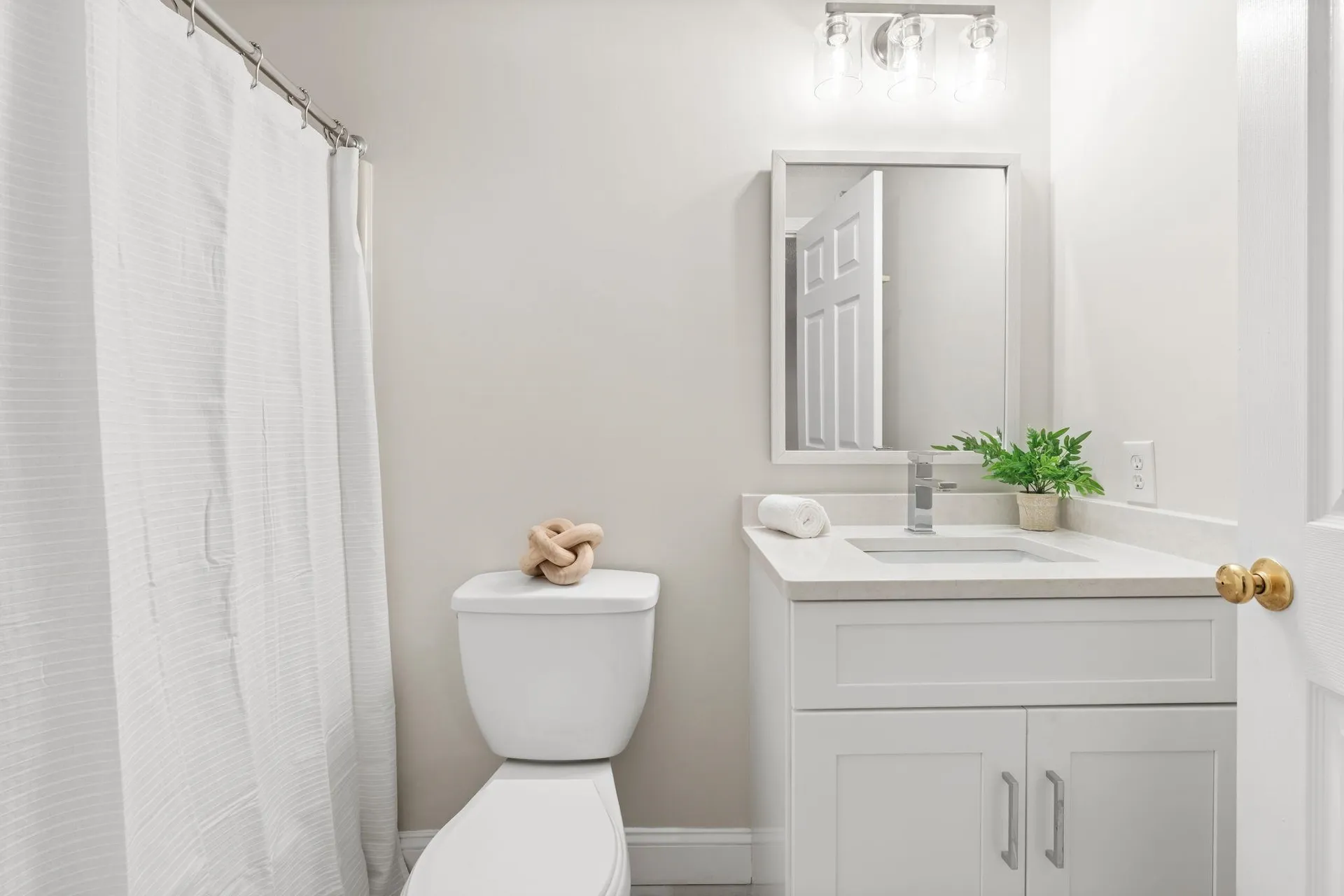 3 Mayfair Lane Nashua NH 03063