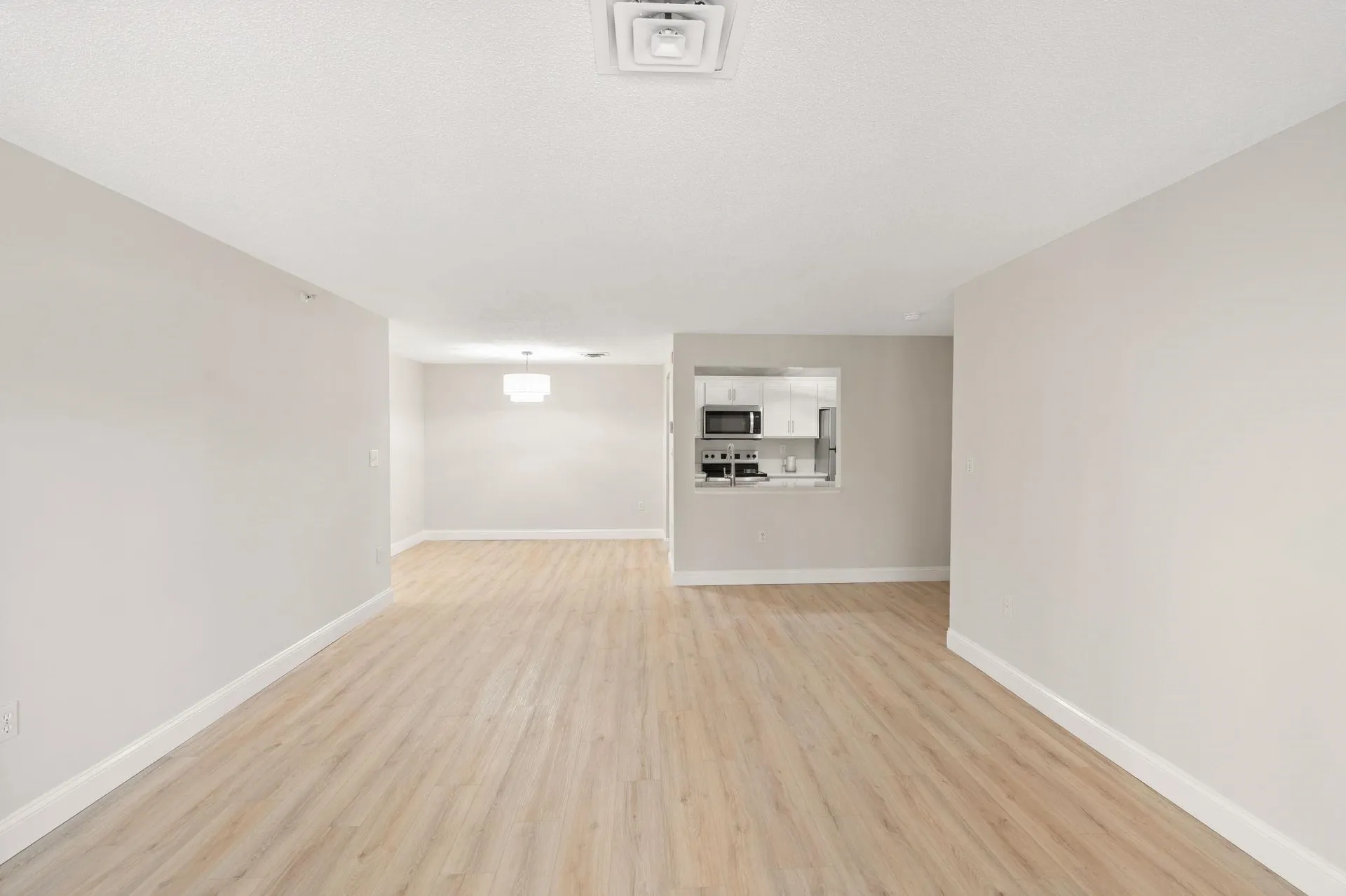 3 Mayfair Lane Nashua NH 03063