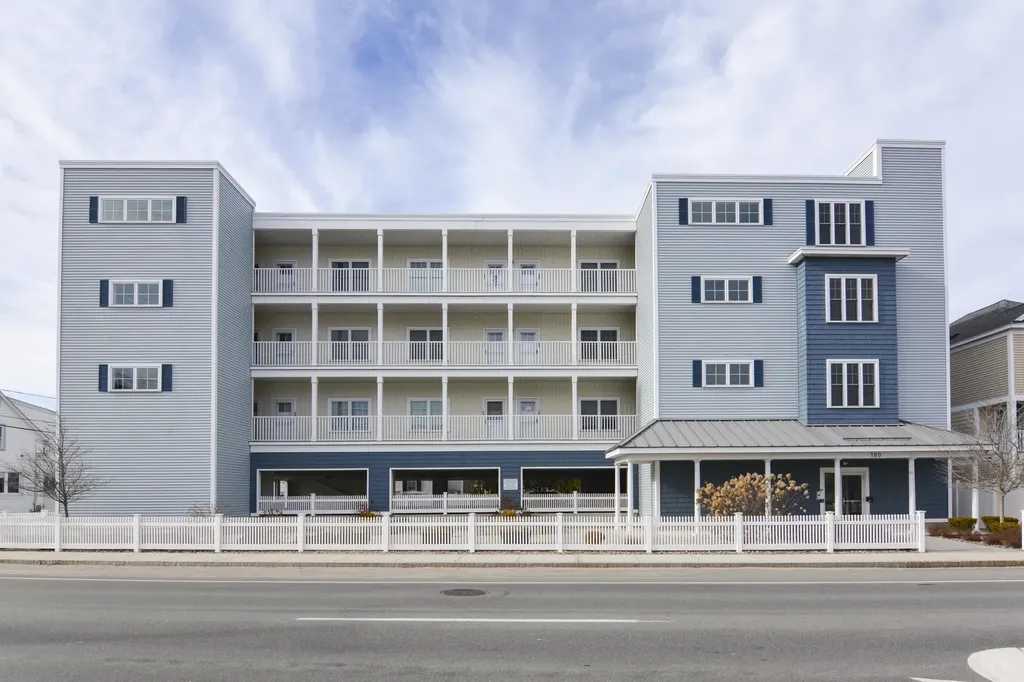 180 Ashworth Avenue Hampton NH 03842