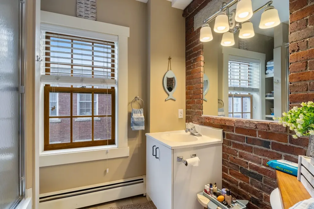 98 West Merrimack Street Manchester NH 03101