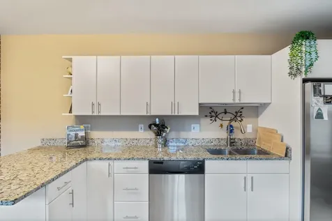 98 West Merrimack Street Manchester NH 03101