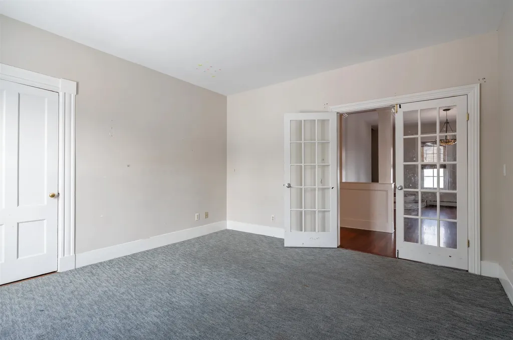 157 Milford Street Manchester NH 03102