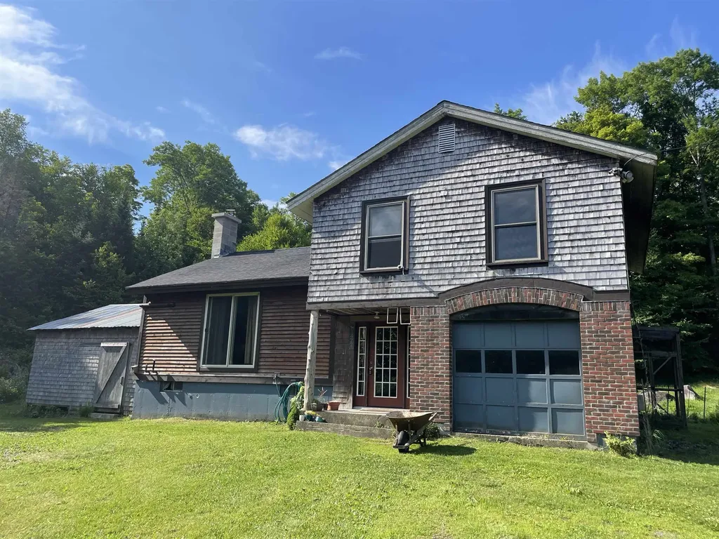 1422 Cabot Road Woodbury VT 05681