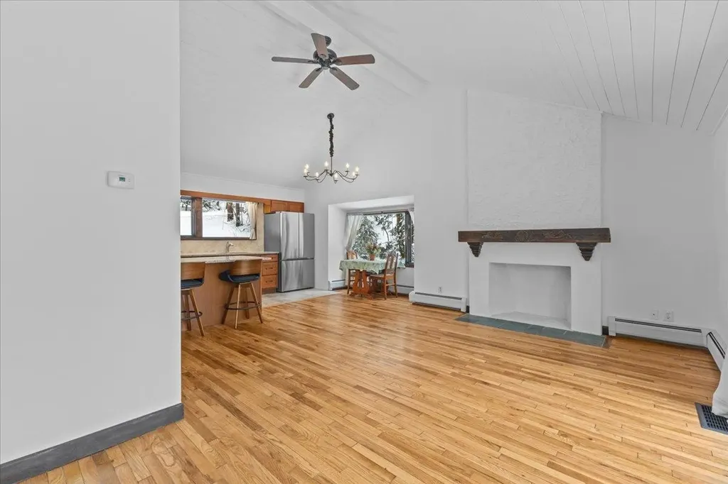 111 North Road Stowe VT 05672