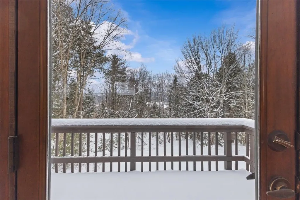 111 North Road Stowe VT 05672
