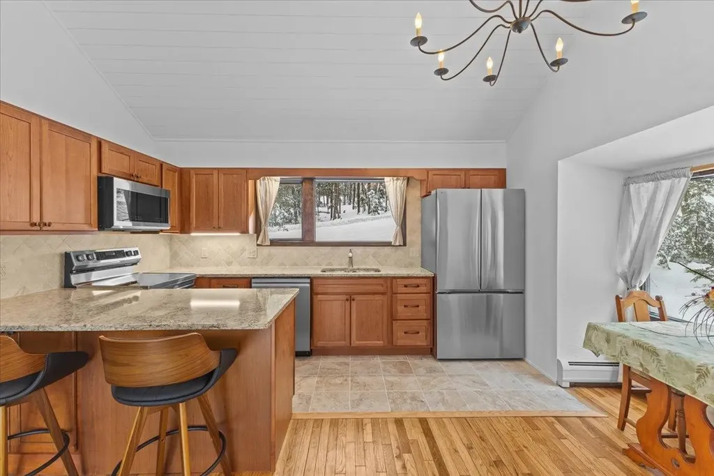 111 North Road Stowe VT 05672