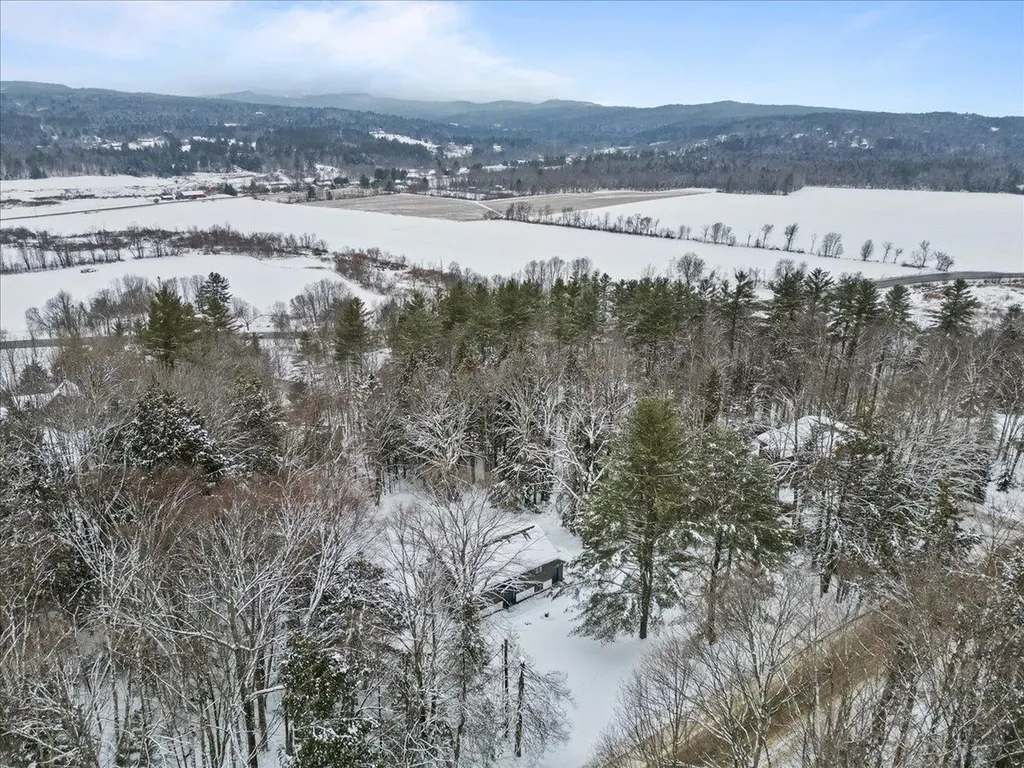 111 North Road Stowe VT 05672