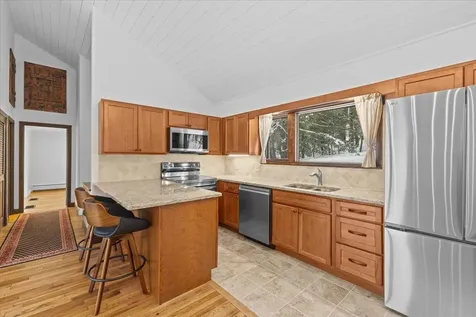 111 North Road Stowe VT 05672