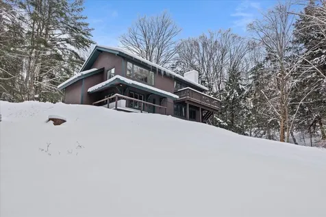 111 North Road Stowe VT 05672