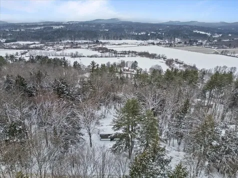 111 North Road Stowe VT 05672