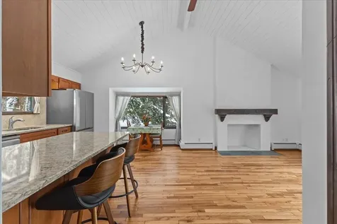 111 North Road Stowe VT 05672