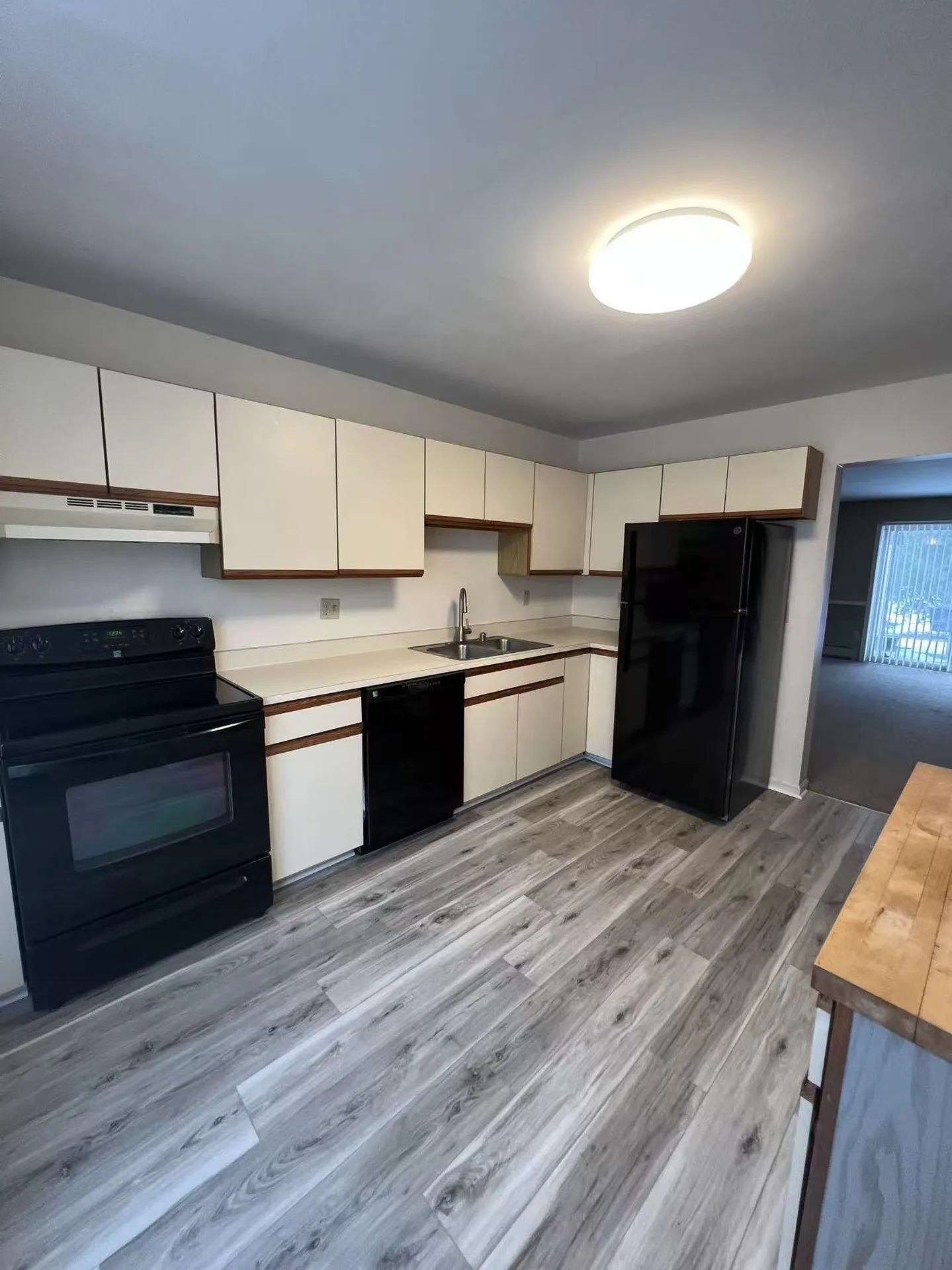 J2 Stonehedge Drive South Burlington VT 05403