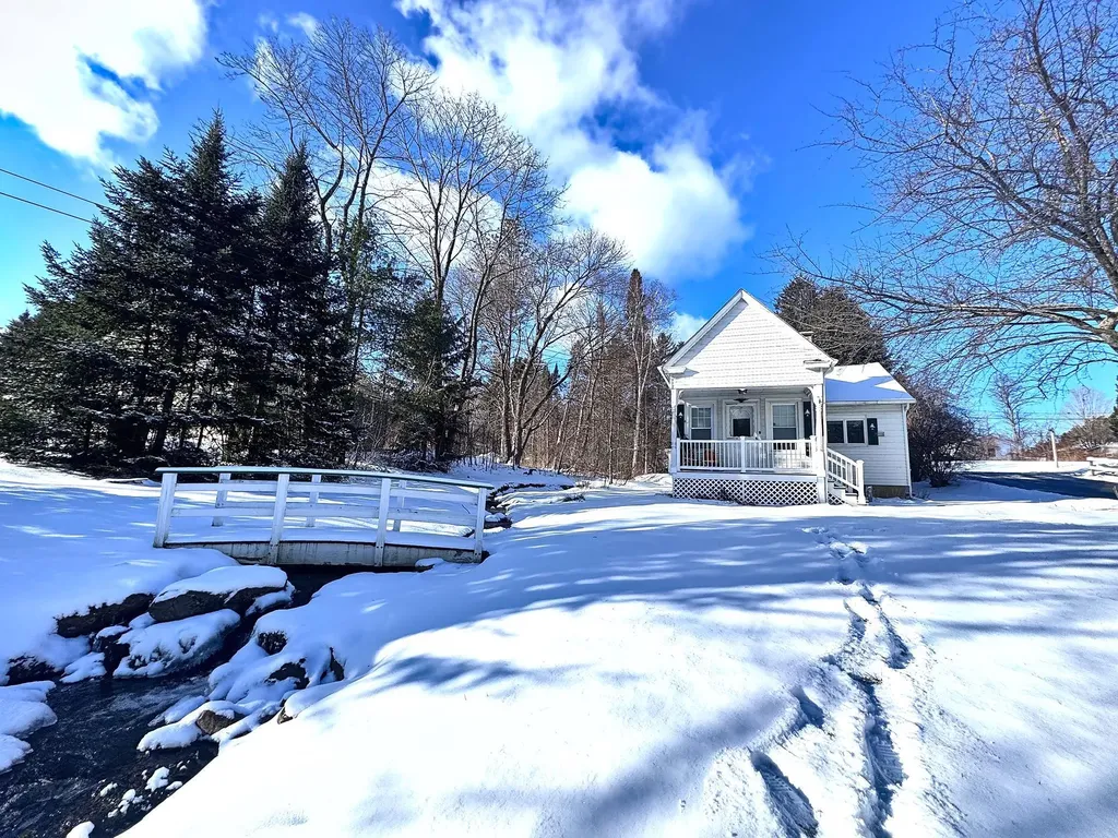 341 Dewey Street Bennington VT 05201
