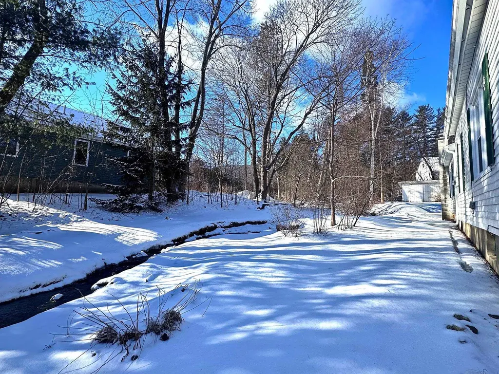 341 Dewey Street Bennington VT 05201