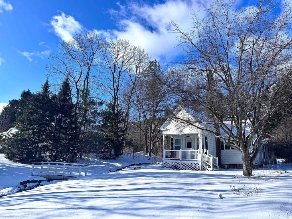 341 Dewey Street Bennington VT 05201