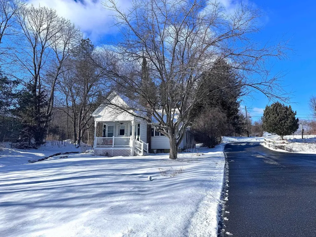 341 Dewey Street Bennington VT 05201