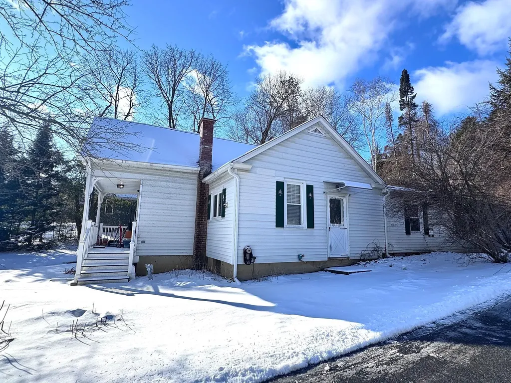 341 Dewey Street Bennington VT 05201